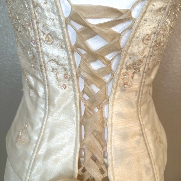 Lace up Corset Ivory Two Piece Gown Gala, Wedding, Quinceañera, Prom or Evening - Picture 4 of 12